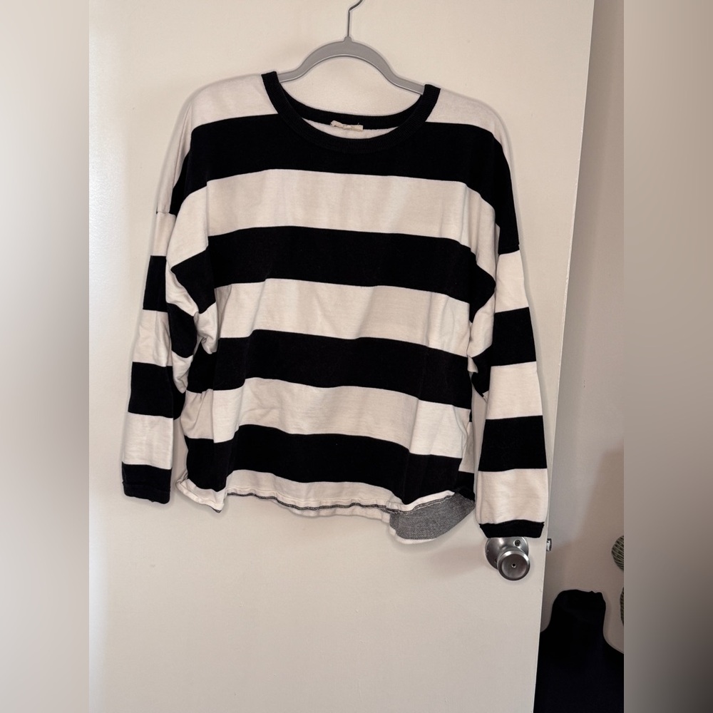 easel Black and White Wide-Stripe Crewneck Sweater